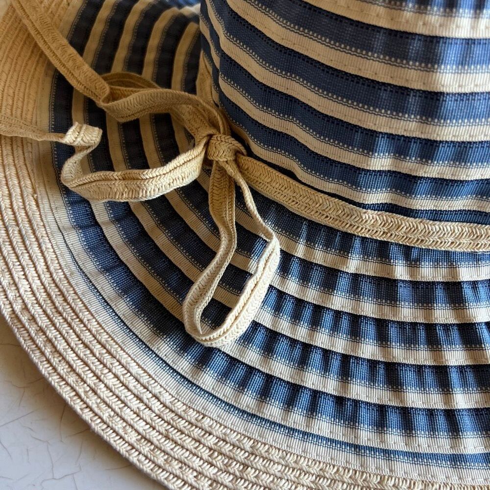 TAHARI women's blue and beige striped wide-brim floppy sun hat with a side self-